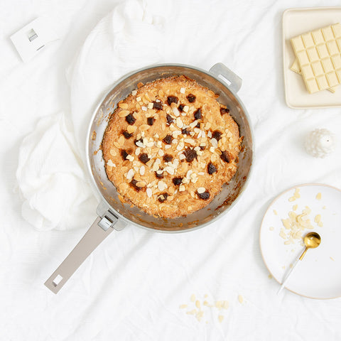 Giant white whocolate chip cookie
