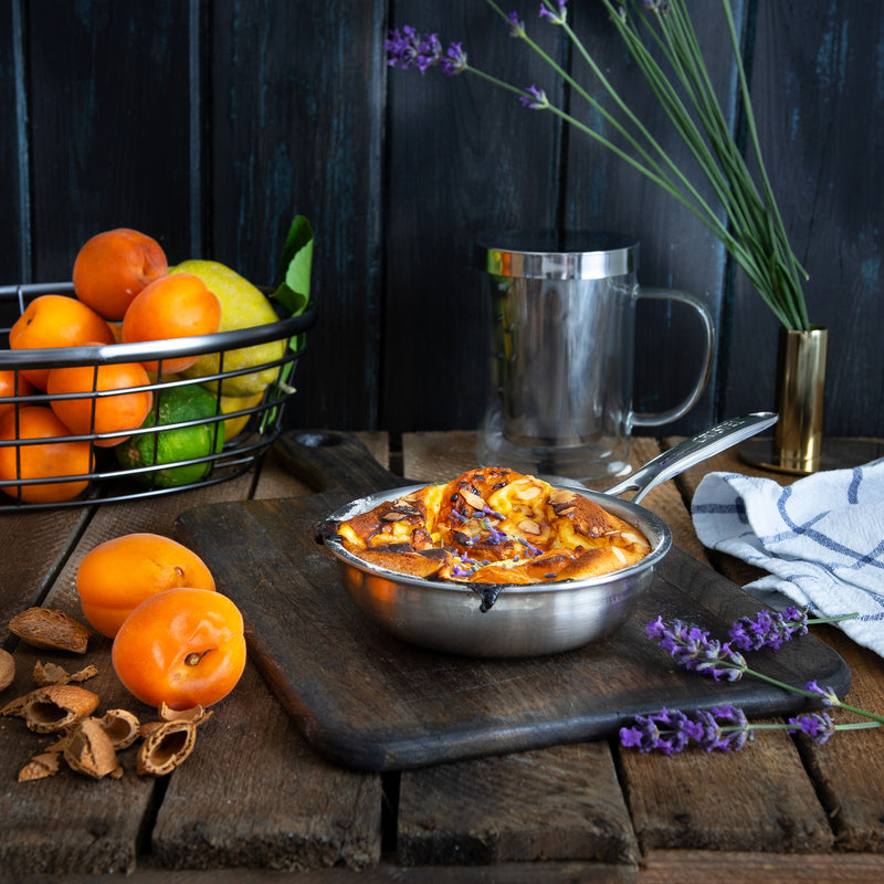 Flognarde with apricots, almonds and lavender