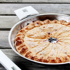 WHAT ARE THE BEST USTENSILS AND ACCESSORIES TO USE WITH YOUR STAINLESS STEEL PANS ?